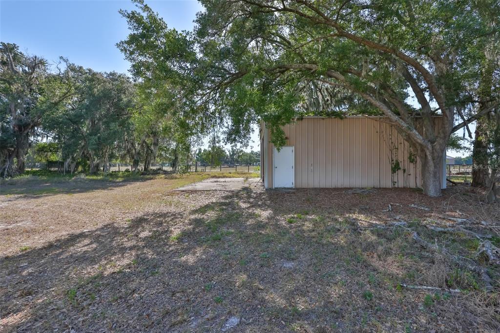 2710 Lewis Road Dover, FL 33527 - Photo 46 of 56