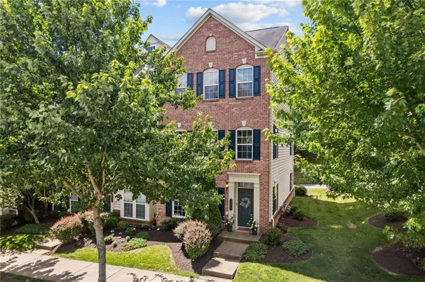 $389,900 | 325 Wealdstone Road, Cranberry Township, PA 16066