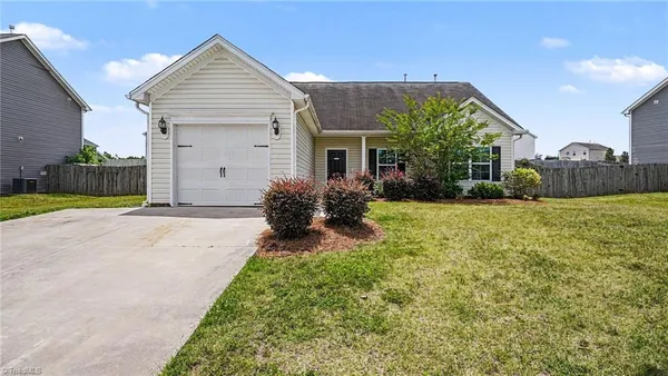 $249,500 | 634 Meadowtop Circle, Burlington, NC 27217