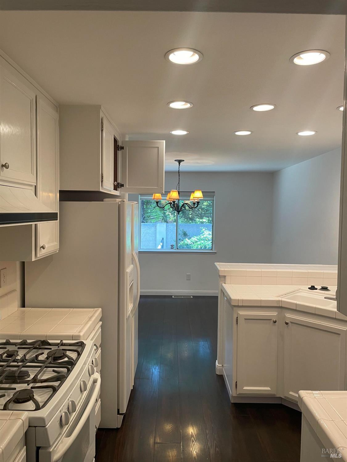 7458 Madera Place Rohnert Park, CA 94928 - Photo 5 of 19