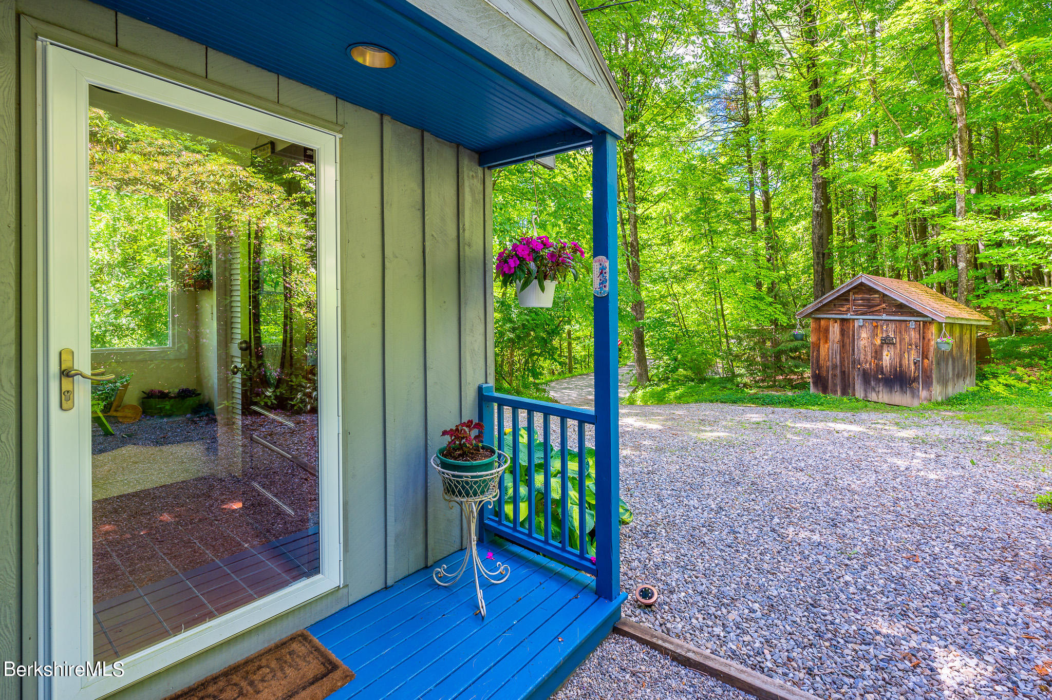 9 Pixley Hill Road West Stockbridge, MA 01236 - Photo 6 of 37 a front view of a house with garden