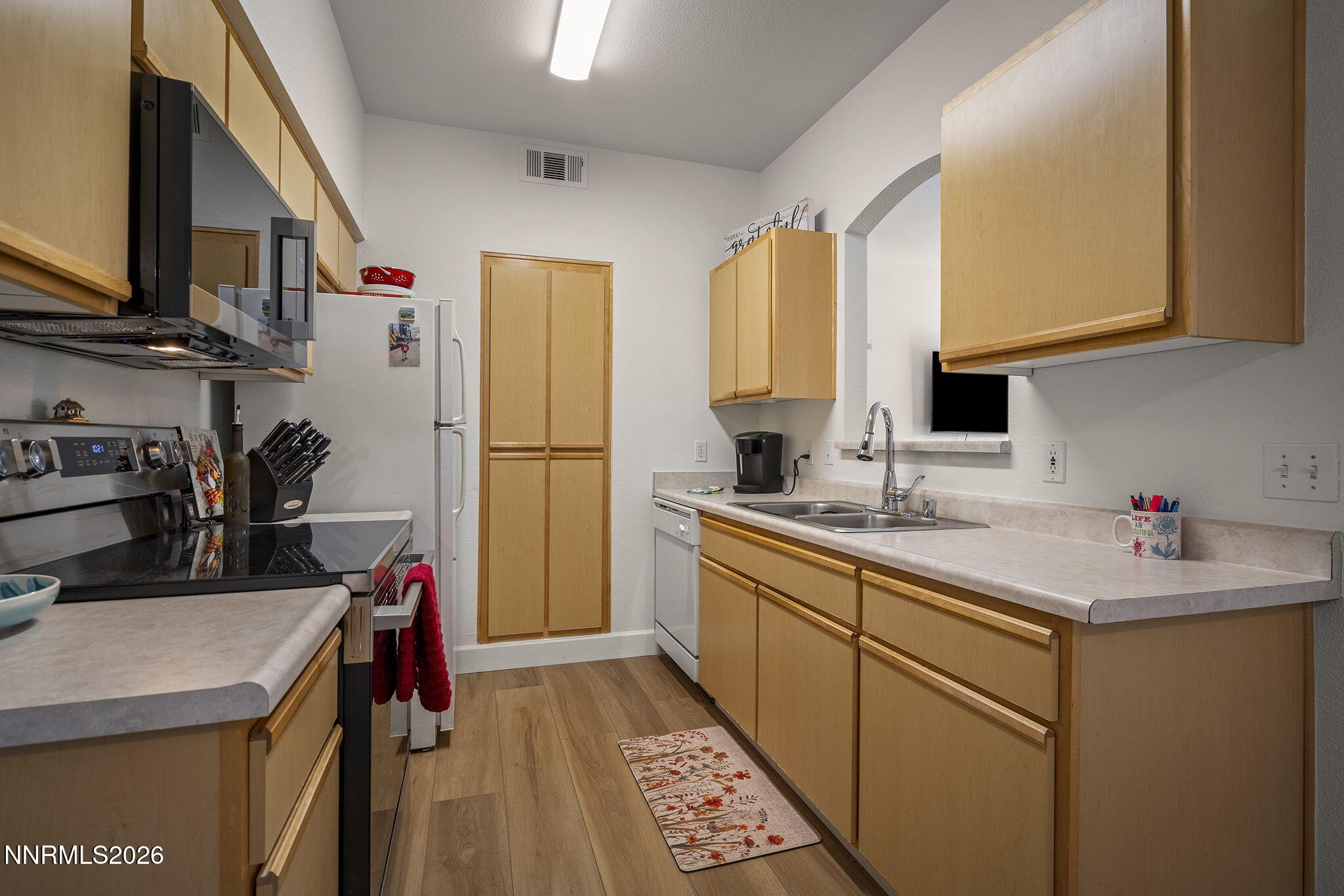 6850 Sharlands Avenue, Unit 1165 Reno, NV 89523 - Photo 7 of 28 9-web-or-mls-_DSC3286