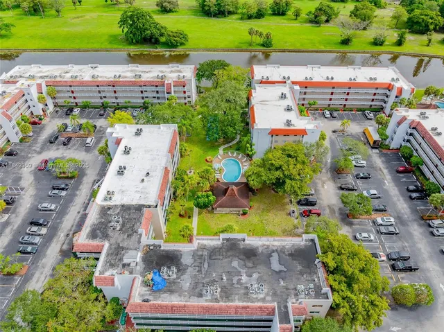 $1,650 | 3581 Inverrary Drive, Unit 308, Lauderhill, FL 33319