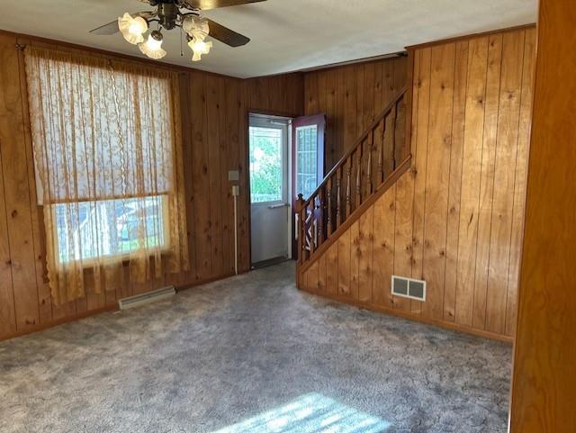 611 West Ridge Avenue Sharpsville, PA 16150 - Photo 4 of 10 LIVING ROOM