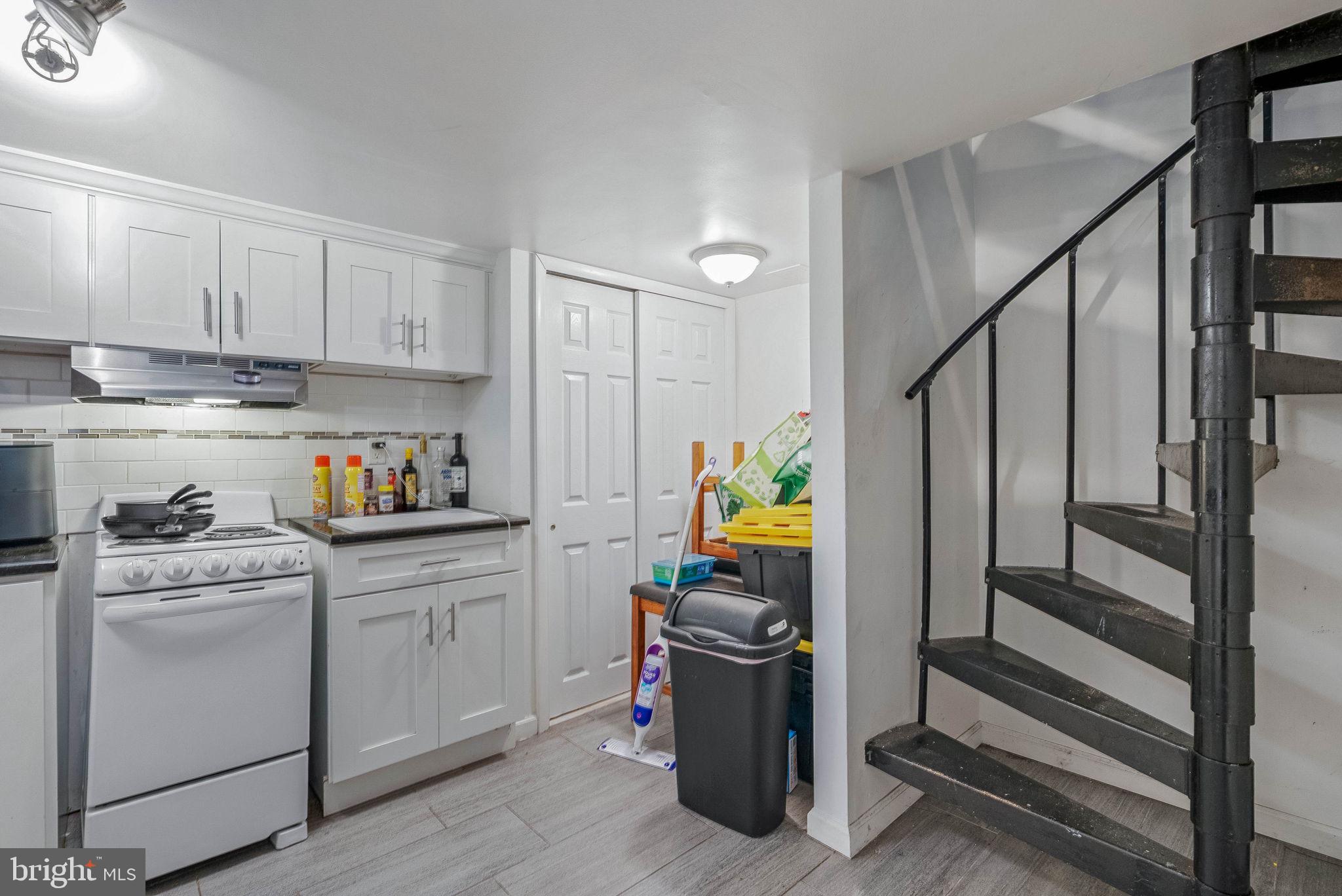 1037 Crease Street Philadelphia, PA 19125 - Photo 29 of 37