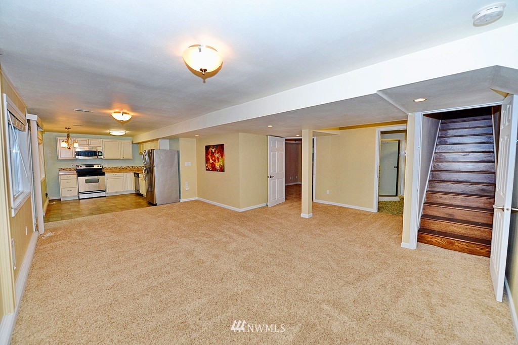 125 244th Street Southwest Bothell, WA 98021 - Photo 20 of 23