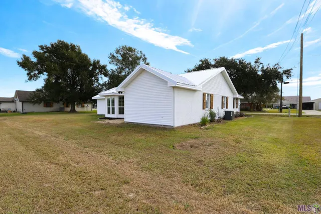 $187,500 | 239 East 26th Place, Larose, LA 70373
