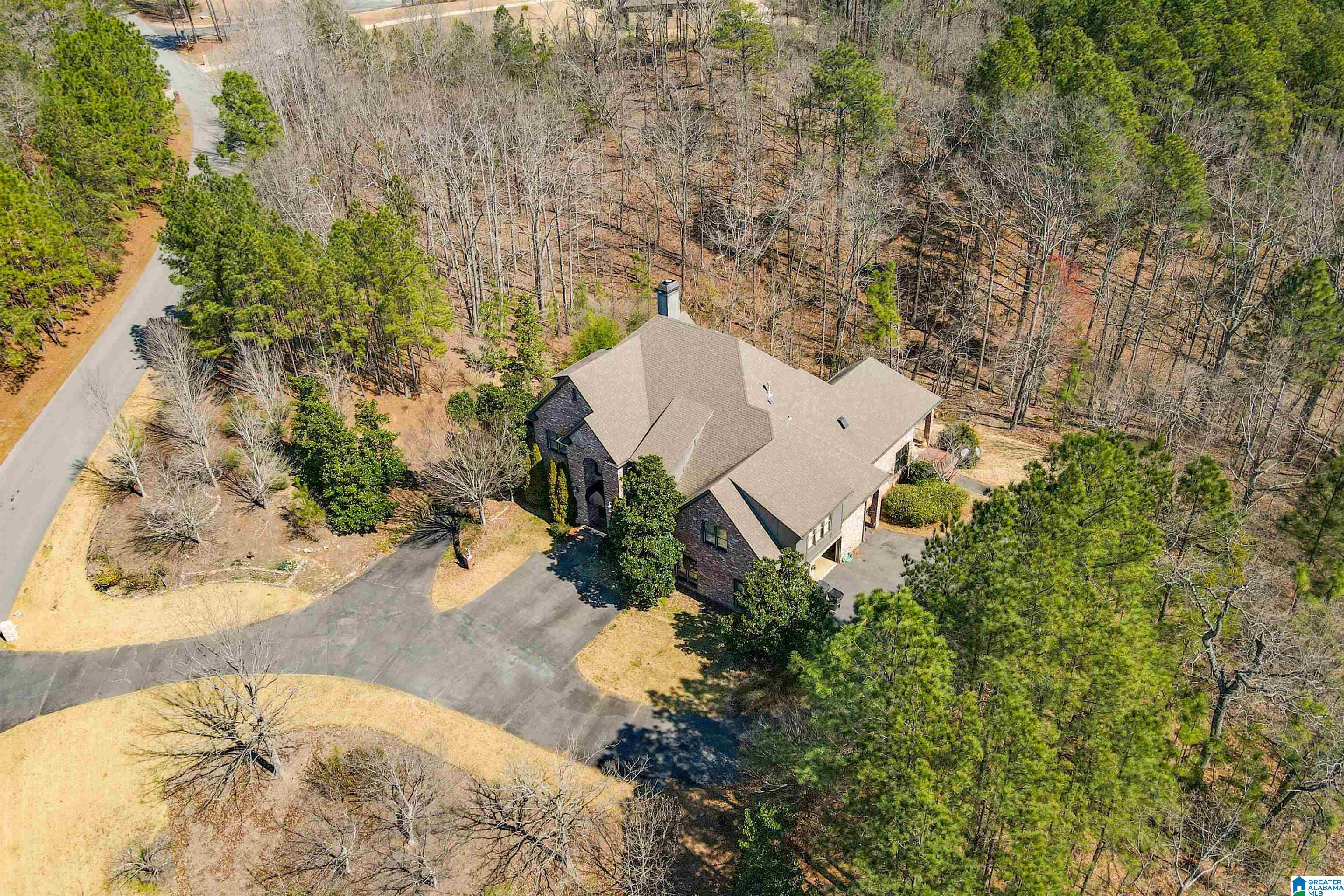 122 High Hampton Drive Pelham, AL 35124 - Photo 2 of 35