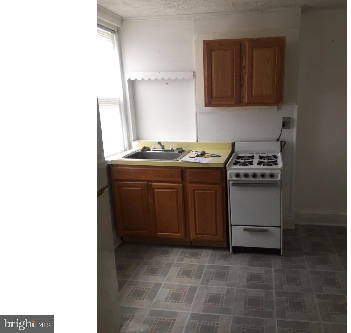 1079 Niagara Road Camden, NJ 08104 - Photo 3 of 4 Kitchen