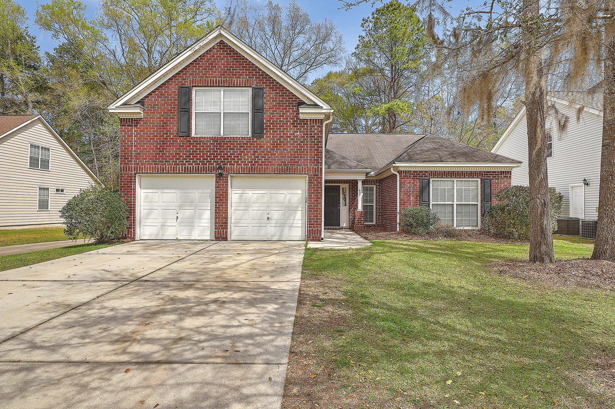 607 Pointe Of Oaks Road Summerville, SC 29485 - Photo 1 of 38 IMG_4808_09_10_11_12_13_14