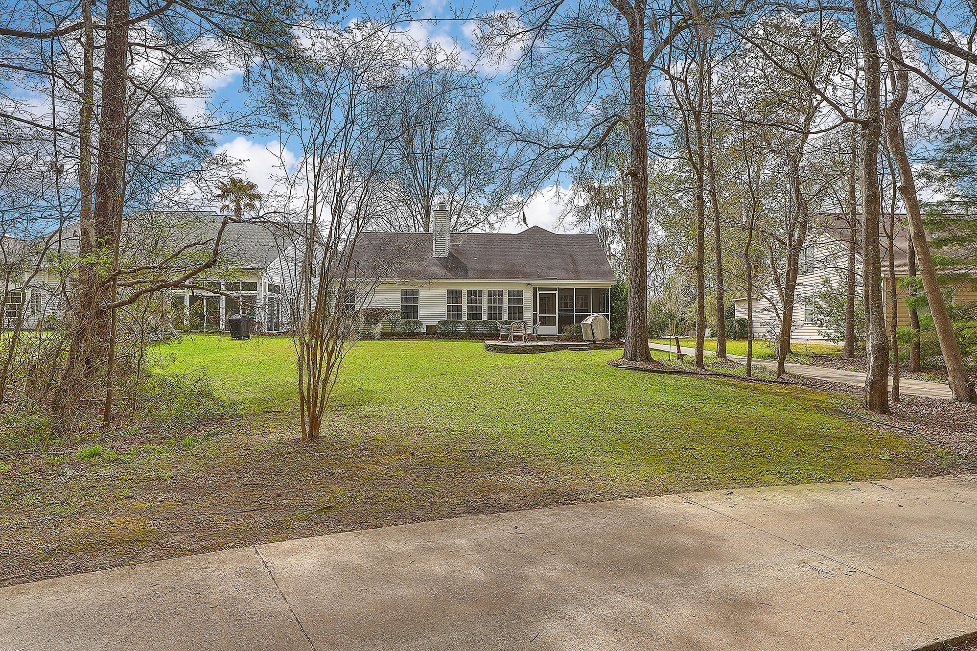 607 Pointe Of Oaks Road Summerville, SC 29485 - Photo 38 of 38 IMG_5102_3_4_5_6_7_8