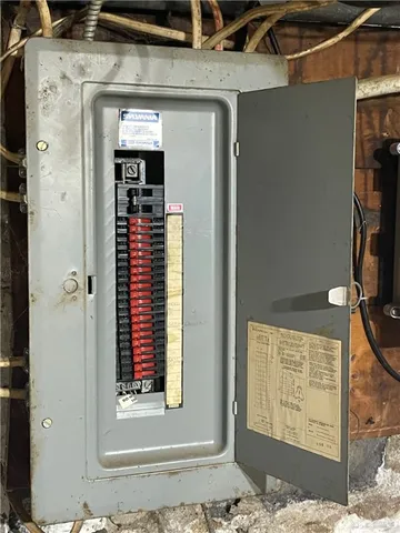 $205,000 | 212 North Seward Avenue, Auburn, NY 13021