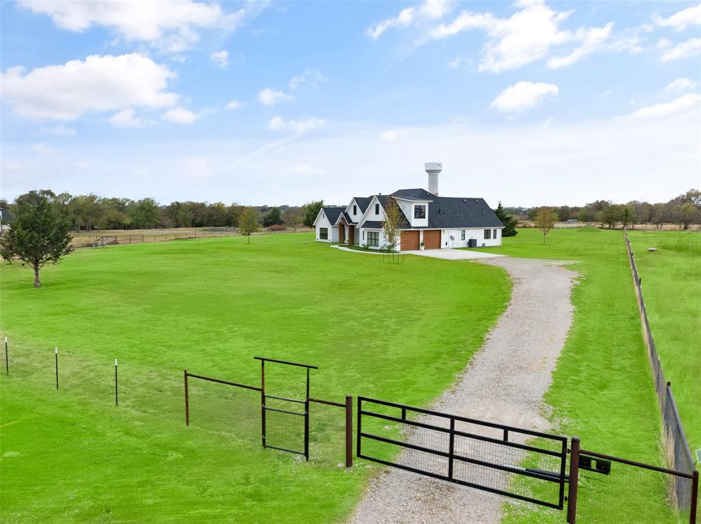 1267 Willie Vester Road Van Alstyne, TX 75495 - Photo 2 of 36