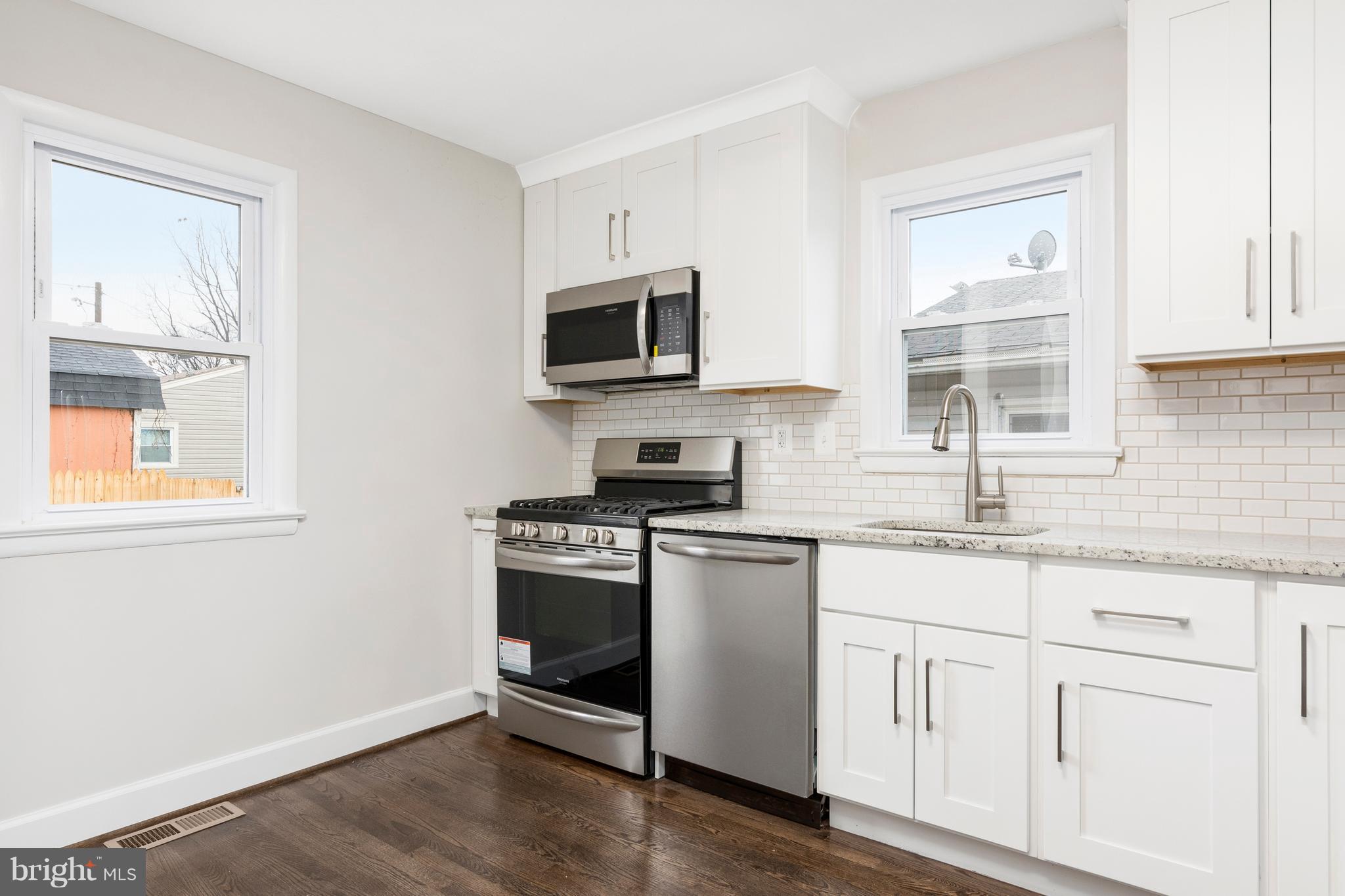 6111 Osborn Road Landover, MD 20785 - Photo 3 of 28 Kitchen