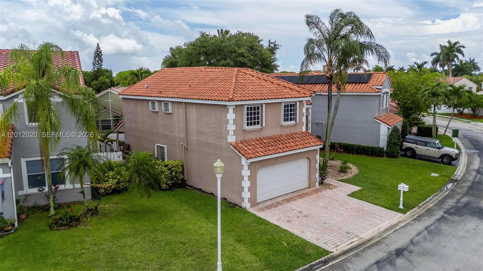 303 Bridgeton Road Weston, FL 33326 - Photo 34 of 52