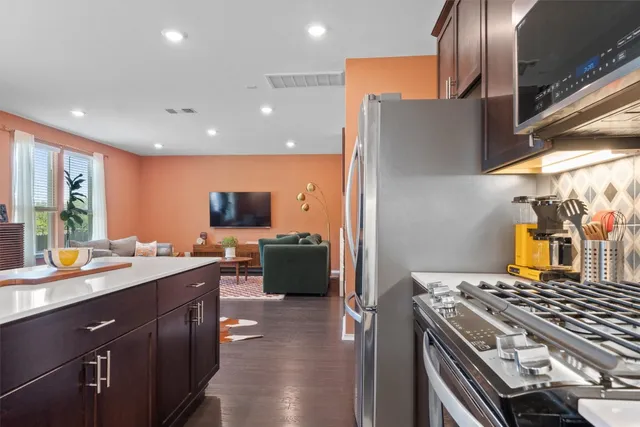 $525,000 | 6809 Ellsworth Walk, Austin, TX 78724