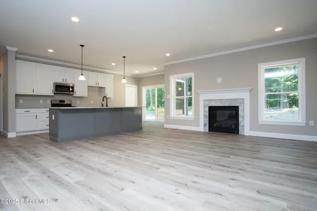 $378,900 | 18 Killington Lane, Johnstown, NY 12095