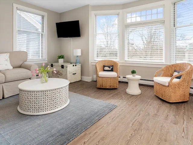 $5,000 | 24 Peary Street, Unit C, Newport, RI 02840