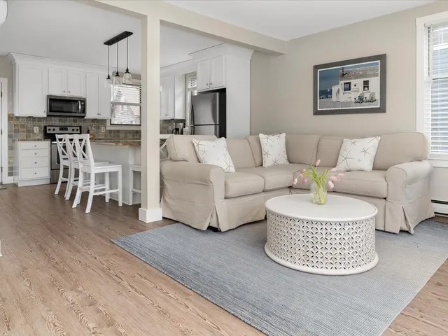 $5,000 | 24 Peary Street, Unit C, Newport, RI 02840