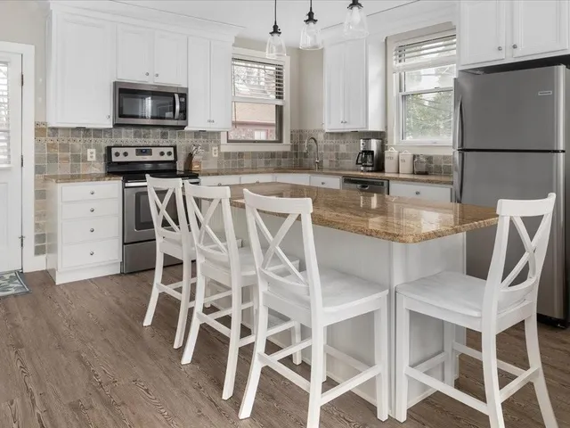 $5,000 | 24 Peary Street, Unit C, Newport, RI 02840