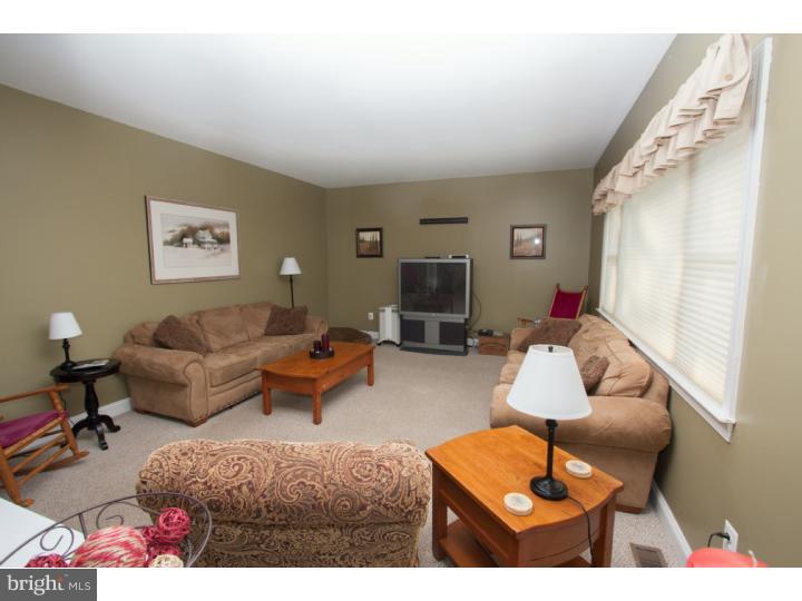 792 Cowpath Road Telford, PA 18969 - Photo 11 of 24 Family Room