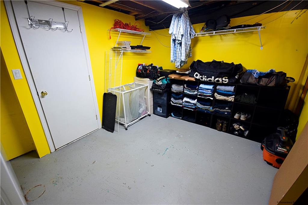 508 Countryside Drive McKees Rocks, PA 15136 - Photo 21 of 25 a view of walk in closet with window