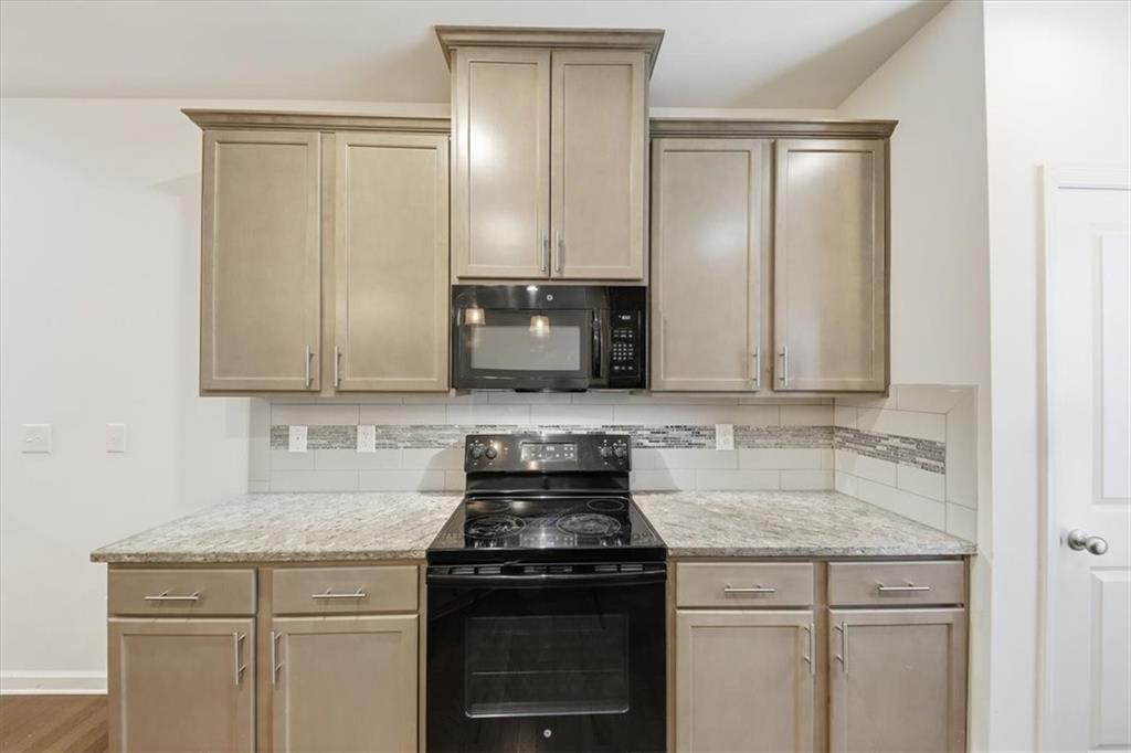 5034 Longview Walk Decatur, GA 30035 - Photo 12 of 39