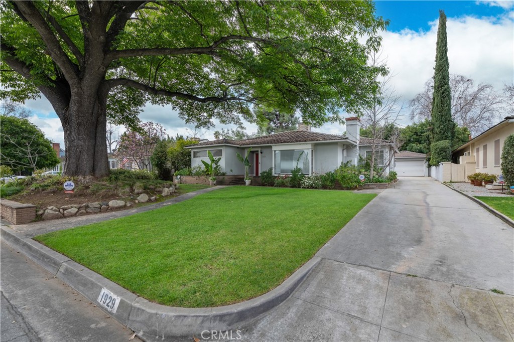 1929 Wellesley Road San Marino, CA 91108 - Photo 2 of 33