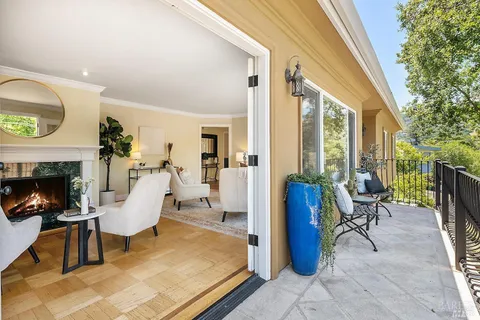 $2,300,000 | 444 The Alameda, San Anselmo, CA 94960