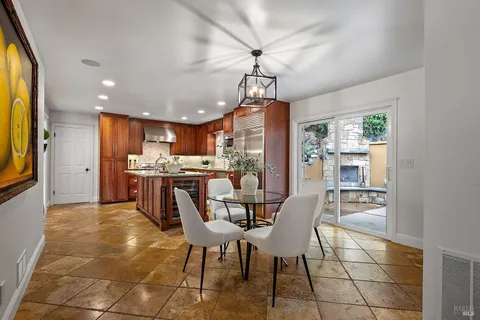 $2,300,000 | 444 The Alameda, San Anselmo, CA 94960