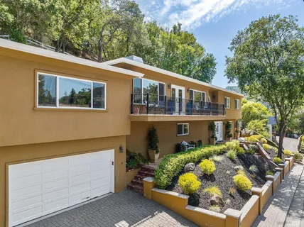$2,300,000 | 444 The Alameda, San Anselmo, CA 94960