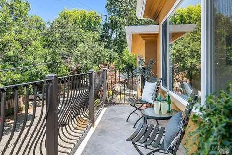 $2,300,000 | 444 The Alameda, San Anselmo, CA 94960