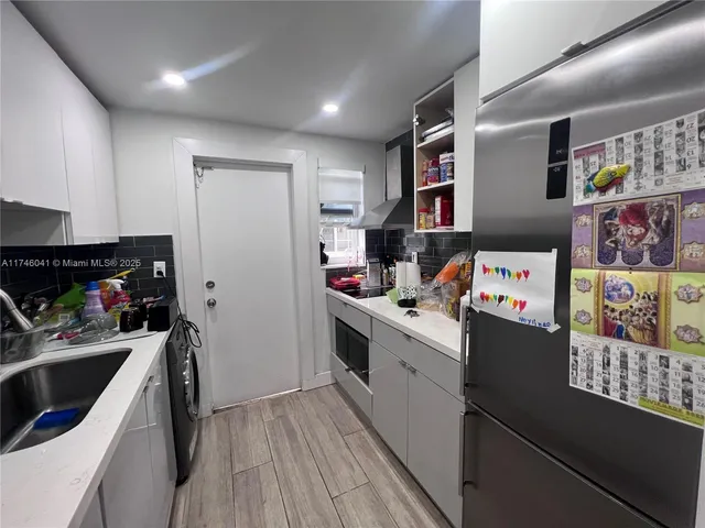 $1,850 | 944 Meridian Avenue, Unit 5, Miami Beach, FL 33139