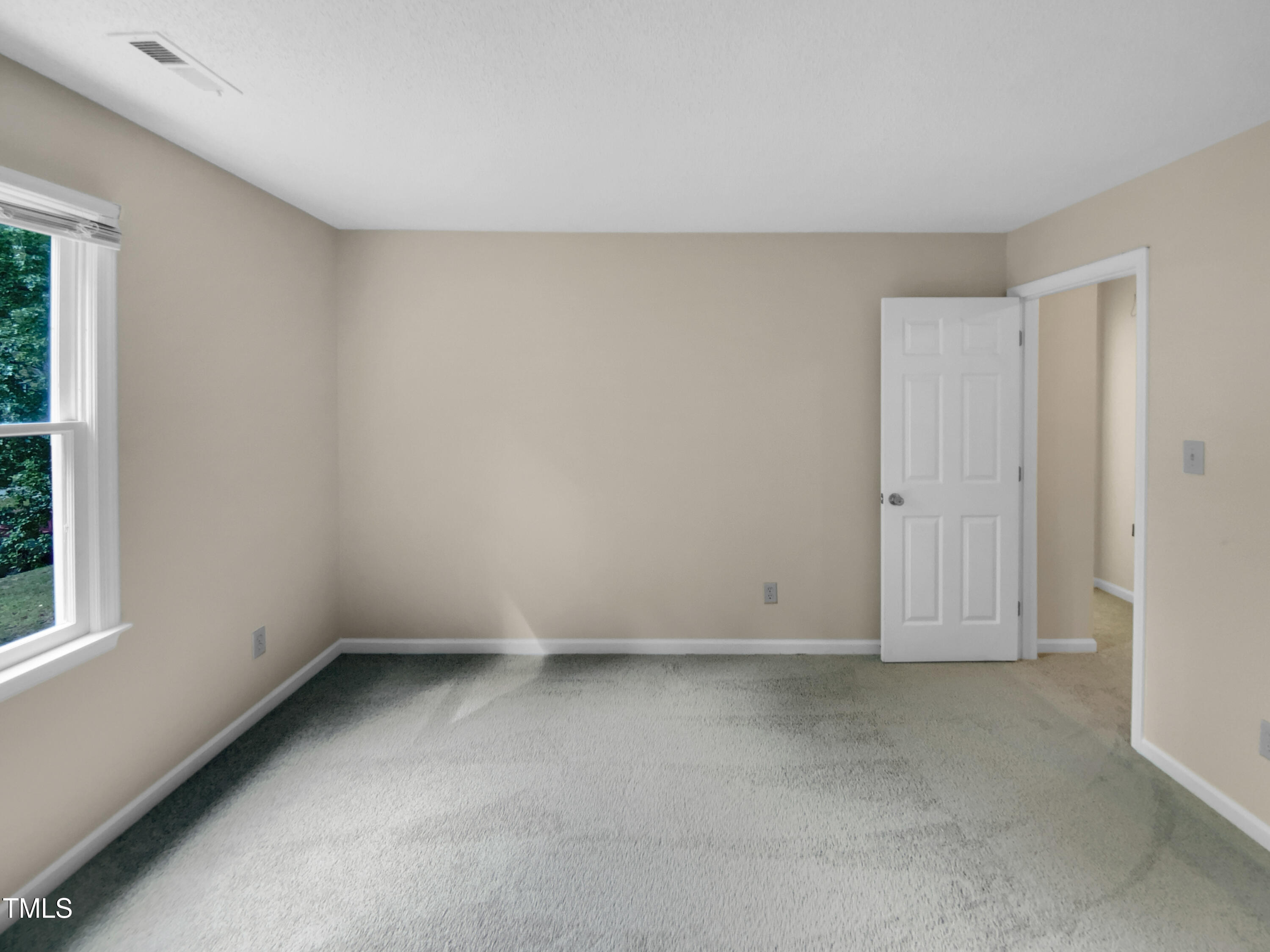 5444 Ingate Way Raleigh, NC 27613 - Photo 14 of 19 photo_14