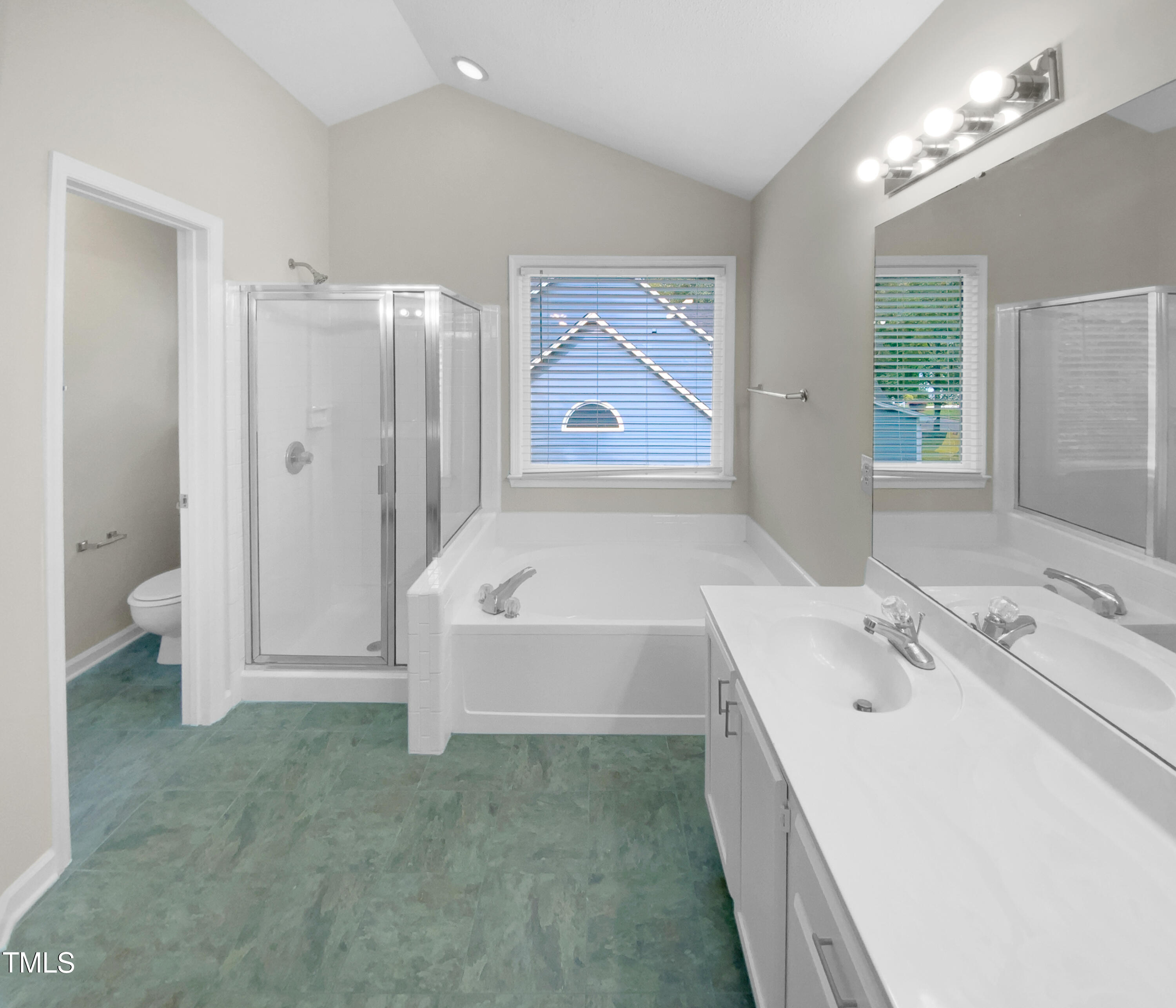 5444 Ingate Way Raleigh, NC 27613 - Photo 17 of 19 photo_17