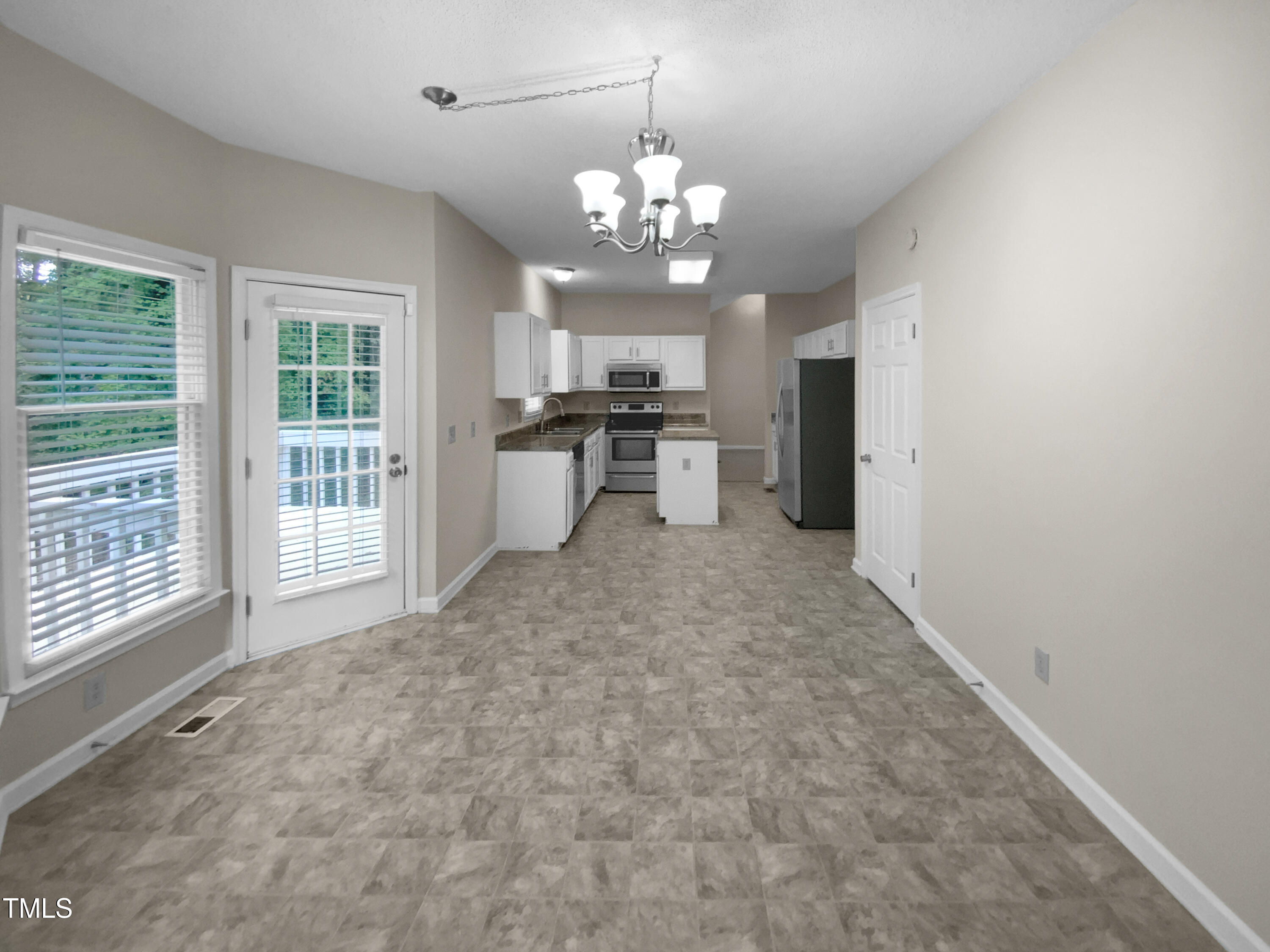 5444 Ingate Way Raleigh, NC 27613 - Photo 6 of 19 photo_06