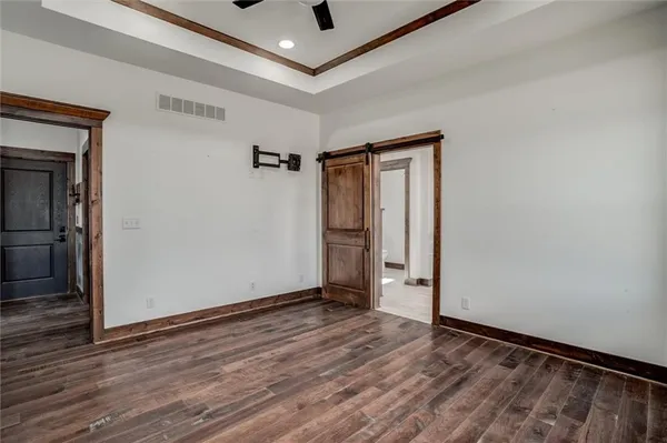 $999,000 | 537 East 550 Road, Overbrook, KS 66524
