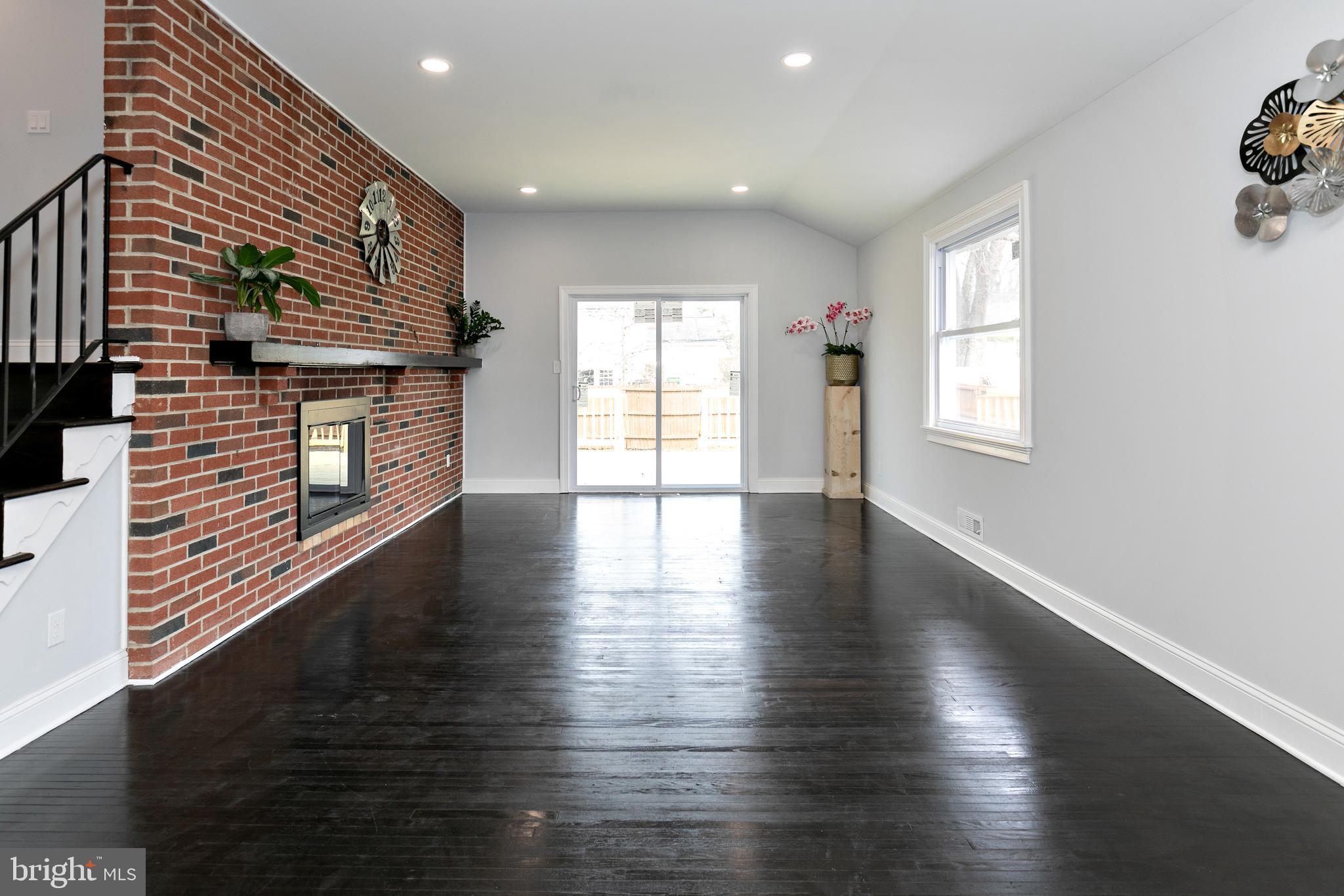 1109 York Road Cherry Hill, NJ 08034 - Photo 12 of 39 Living room to outside view of deck