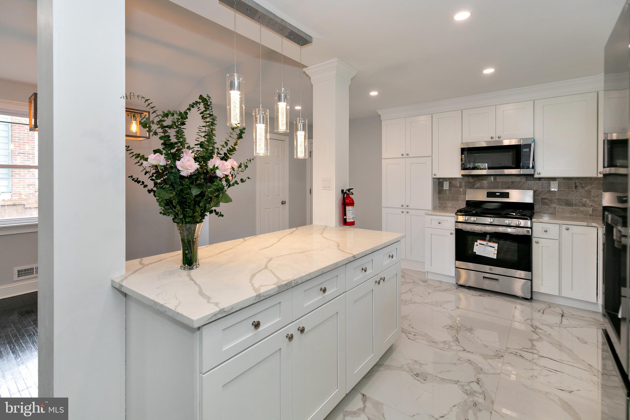 1109 York Road Cherry Hill, NJ 08034 - Photo 6 of 39 Kitchen- quartz counter tops