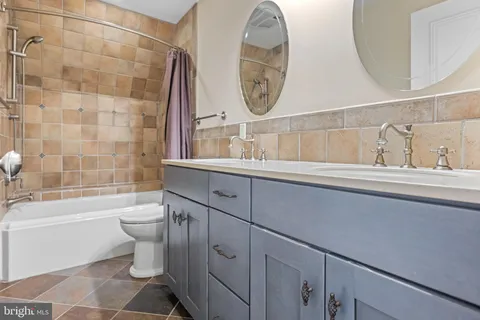 $4,800,000 | 848 Parkes Run Lane, Villanova, PA 19085