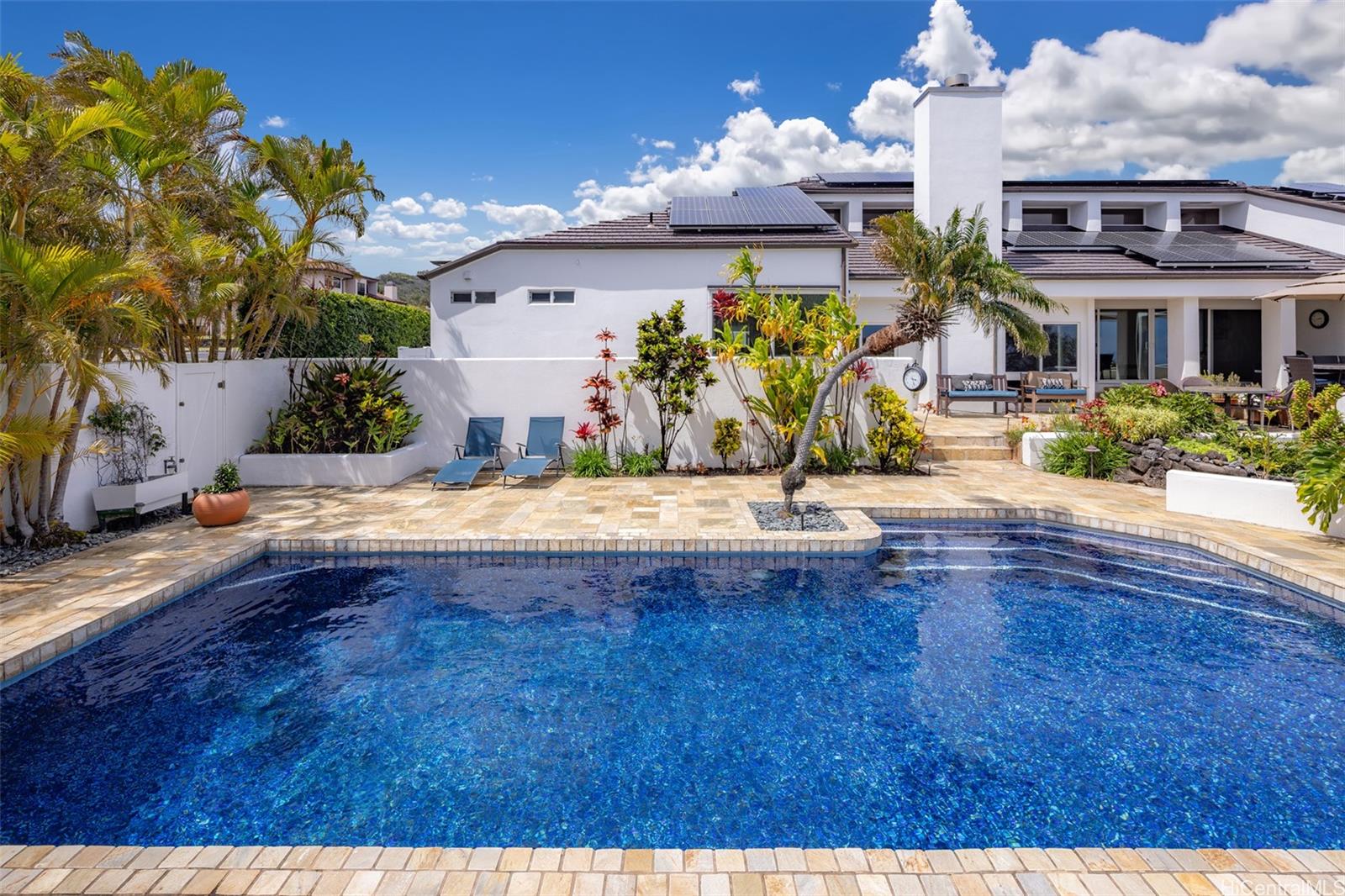 2039 Laukahi Street Honolulu, HI 96821 - Photo 21 of 25