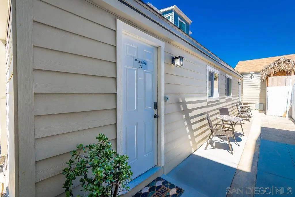 841 Beryl Street, Unit A San Diego, CA 92109 - Photo 16 of 22 a view of entryway with patio