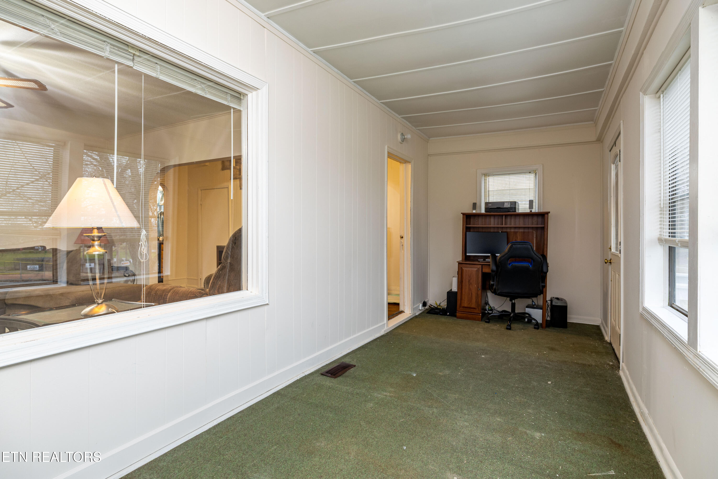 1240 North Wright Road Alcoa, TN 37701 - Photo 4 of 23 Closed in Front Porch