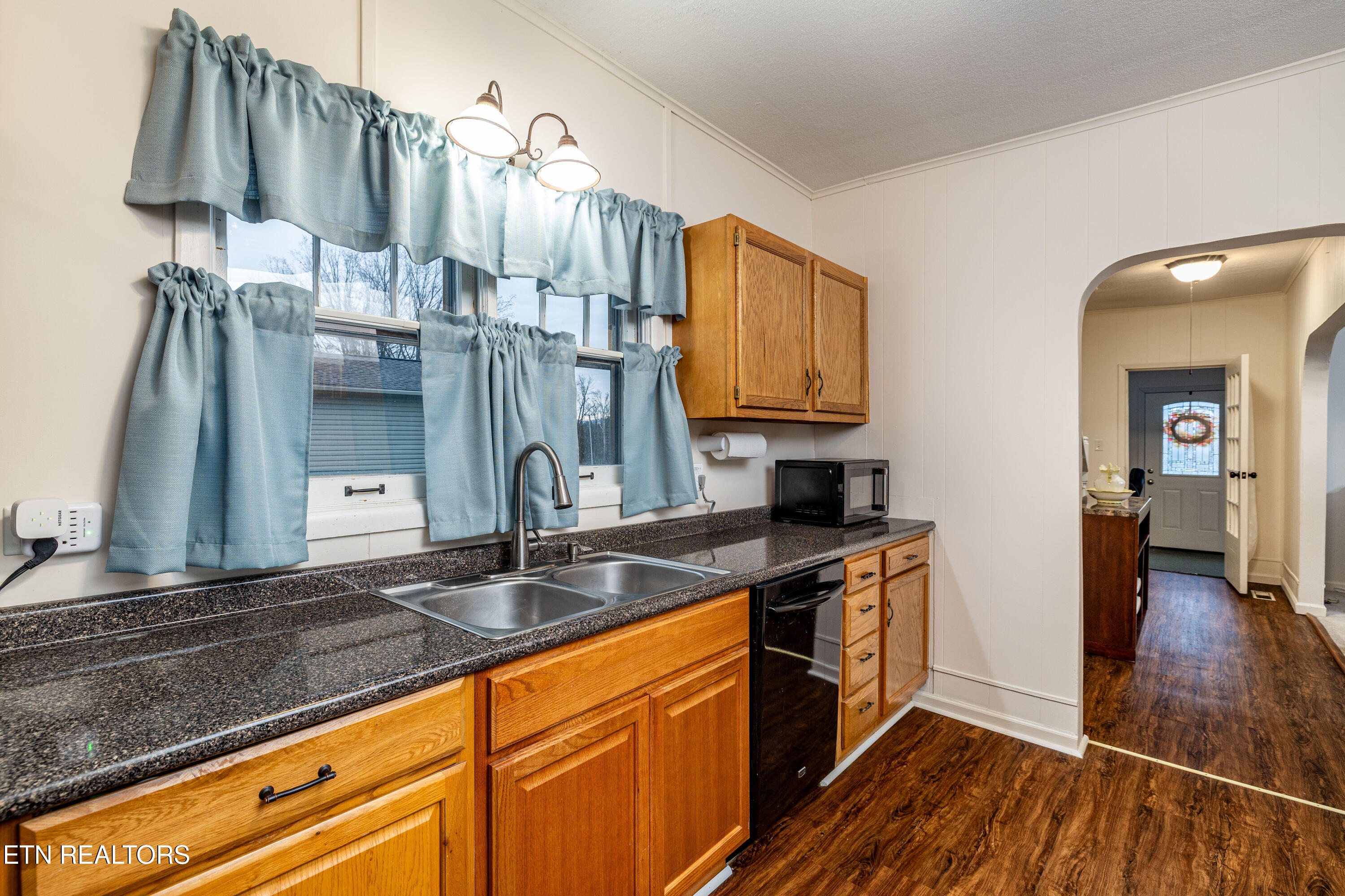 1240 North Wright Road Alcoa, TN 37701 - Photo 10 of 23 Windows in the Kitchen