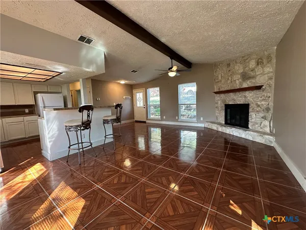 $1,700 | 904 Dale Drive, San Marcos, TX 78666