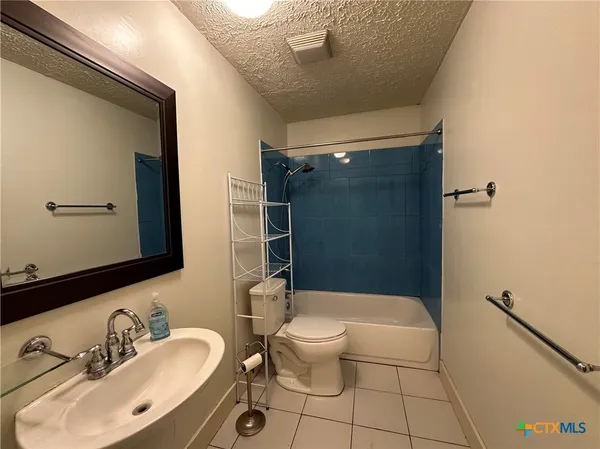 $1,700 | 904 Dale Drive, San Marcos, TX 78666