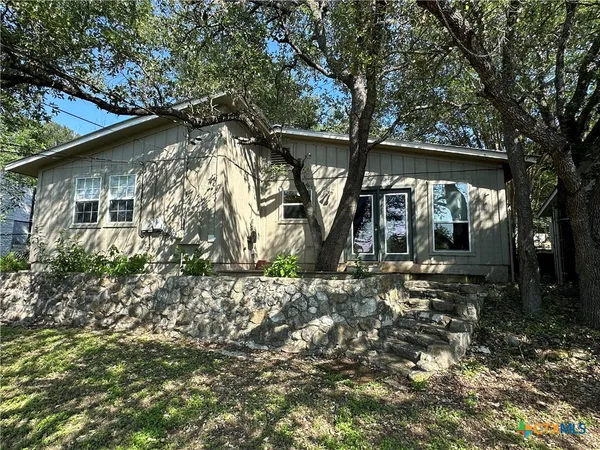 $1,700 | 904 Dale Drive, San Marcos, TX 78666