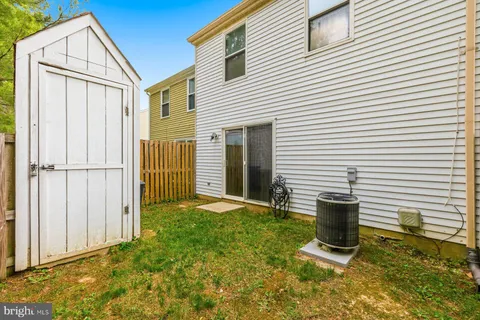$325,000 | 15413 North Oak Court, Bowie, MD 20716