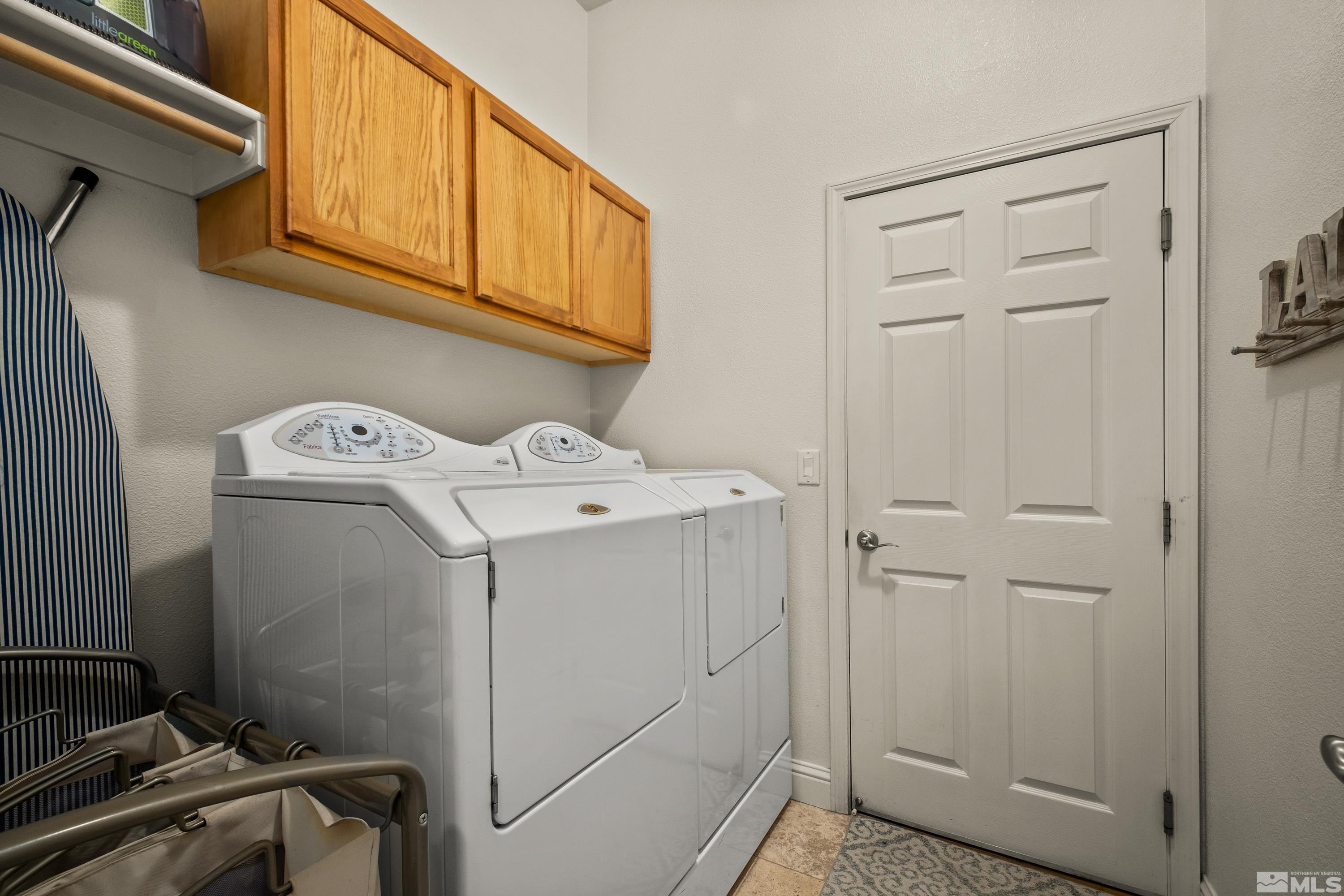 1600 Red Gulch Court Reno, NV 89521 - Photo 29 of 39 a utility room with dryer and washer