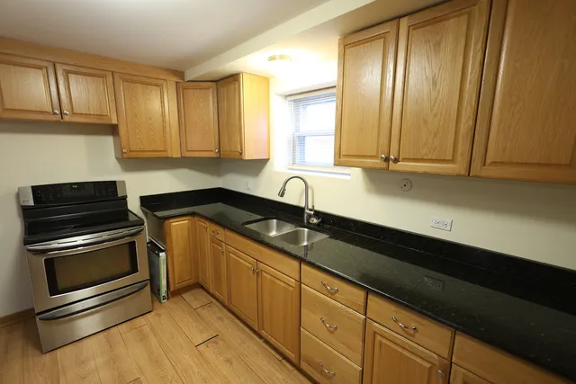 $1,550 | 9823 Linn Avenue, Unit 1, Schiller Park, IL 60176